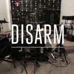 La música de las armas – Disarm